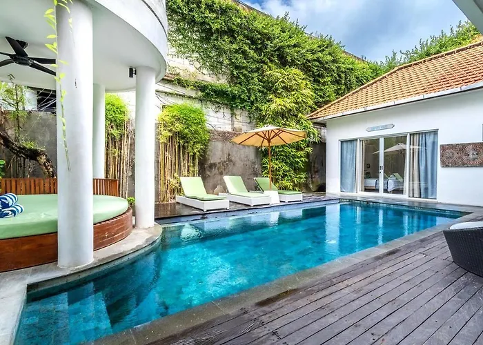 Villa 2 - Right By The In
